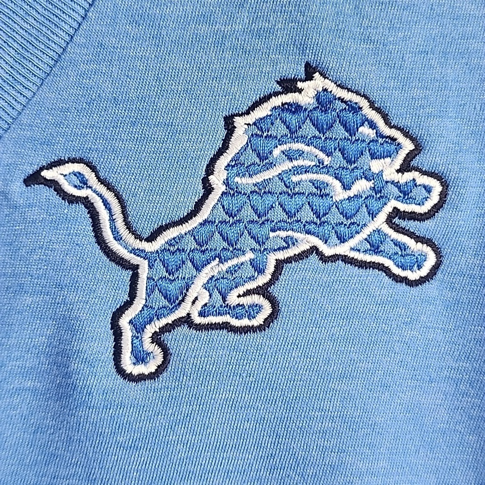 Detroit Lions ❤️ embroidered logo tshirt